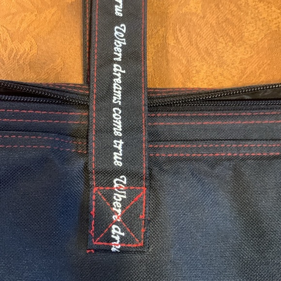 WALT DISNEY WORLD Tote - Picture 4 of 7